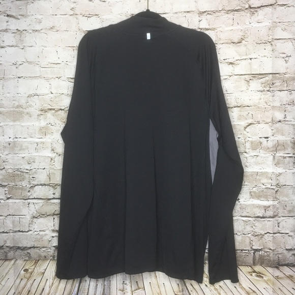 Old Navy Active Wear pullover - Picture 2 of 4